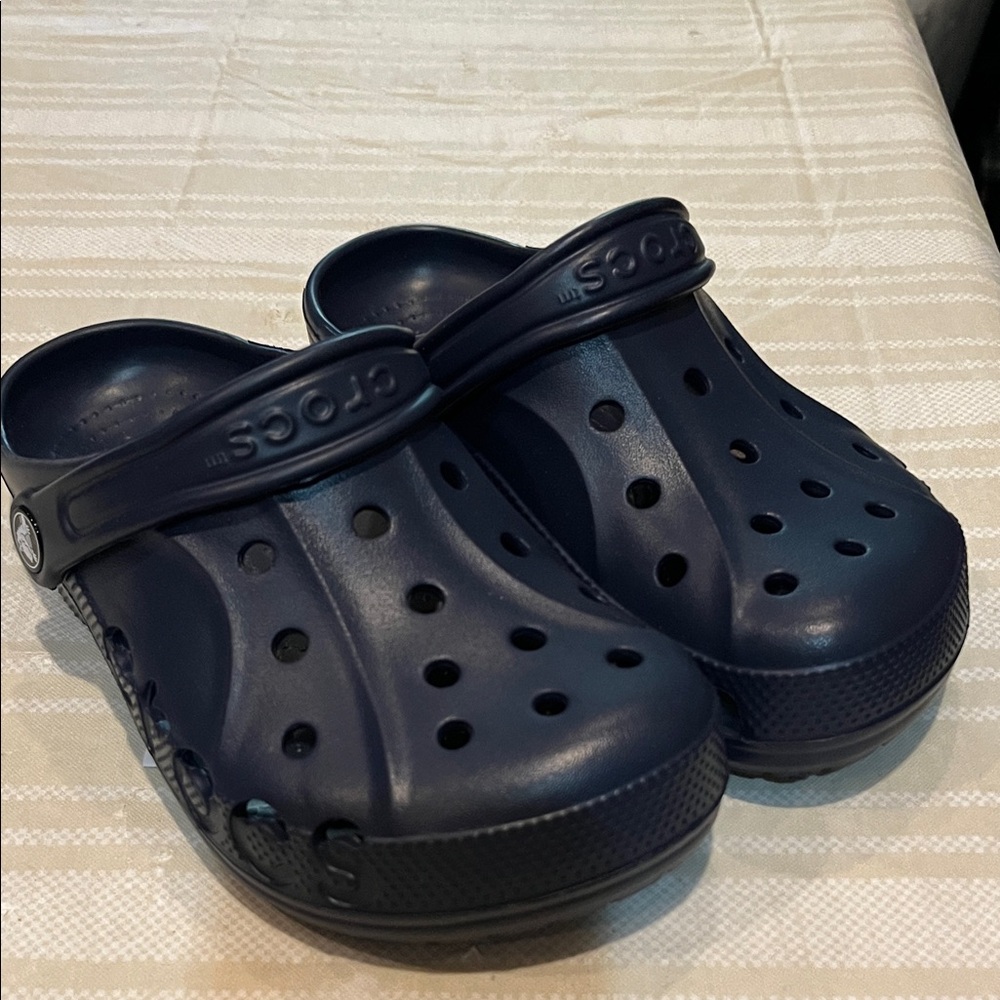 NEW Crocs Navy Baya Clog size 3 Youth